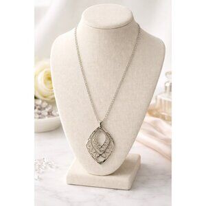 Nine West Silver Tone Filigree Geometric Pendant Necklace 32" Long Chain Mid 200